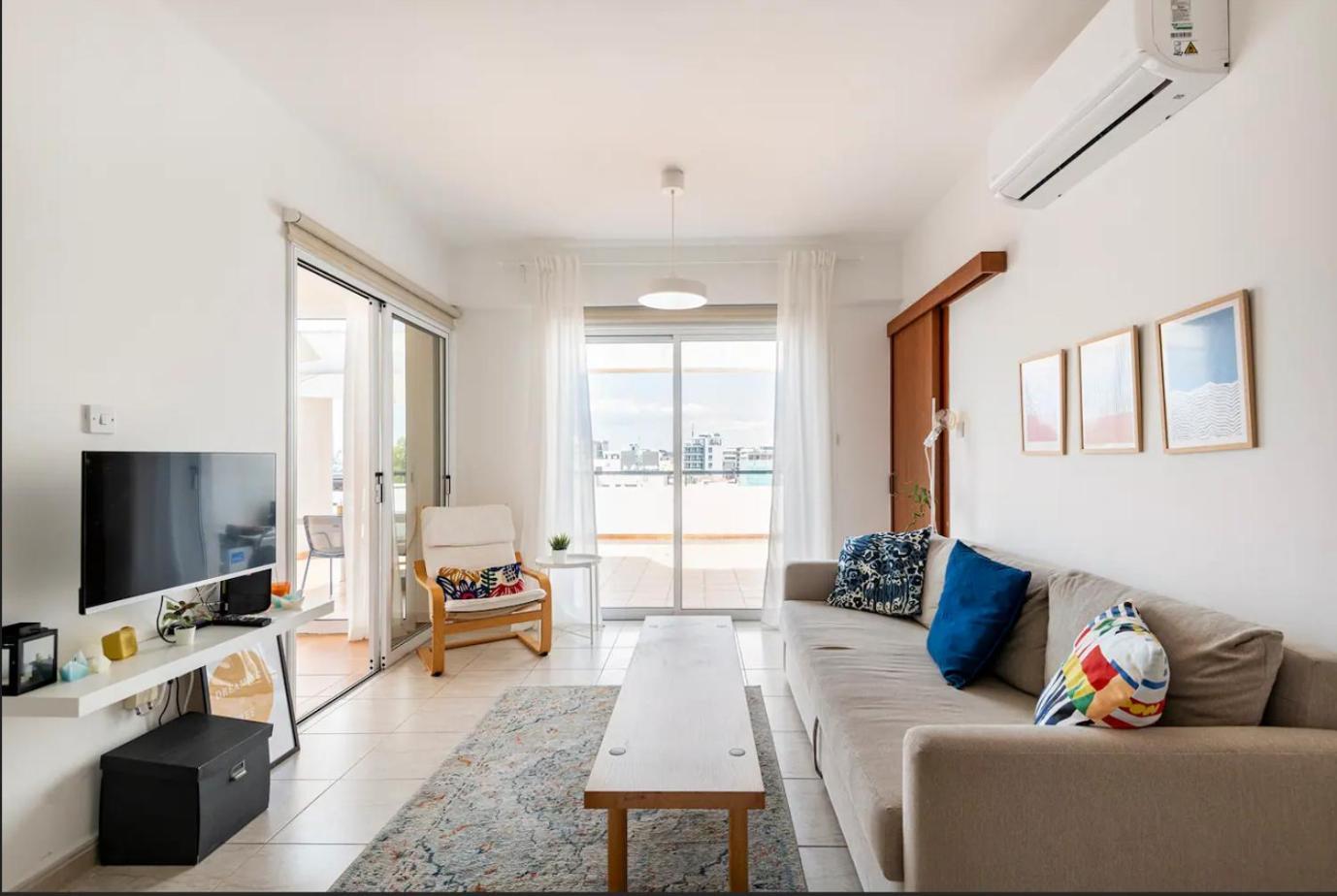 Top Floor Apartment City Center Lárnaka Kültér fotó